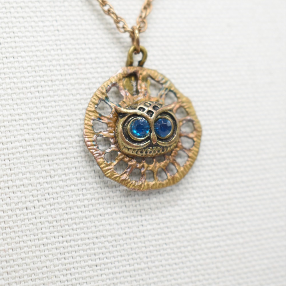 Woodland Owl Pendant Necklace Gold Blue Teal Eyes Whimsical Bohemian Indie Y2K - Picture 3 of 6